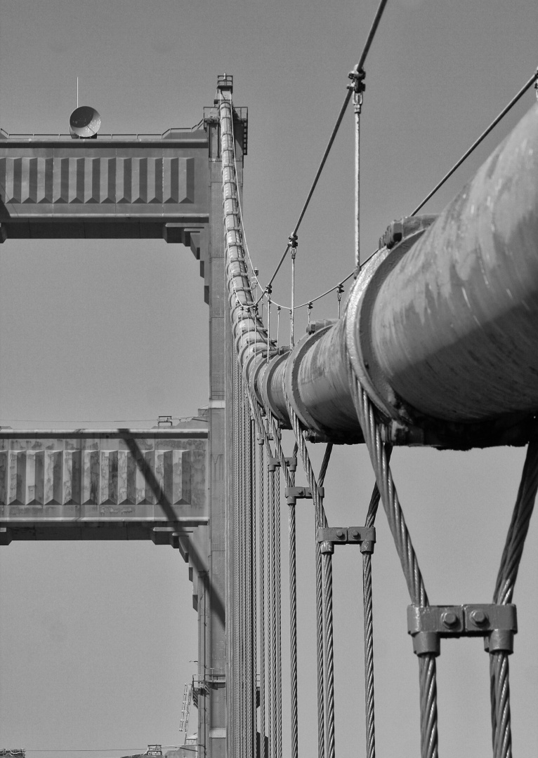 GG Bridge Tower and Cable