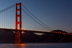 Golden Gate Bridge at night